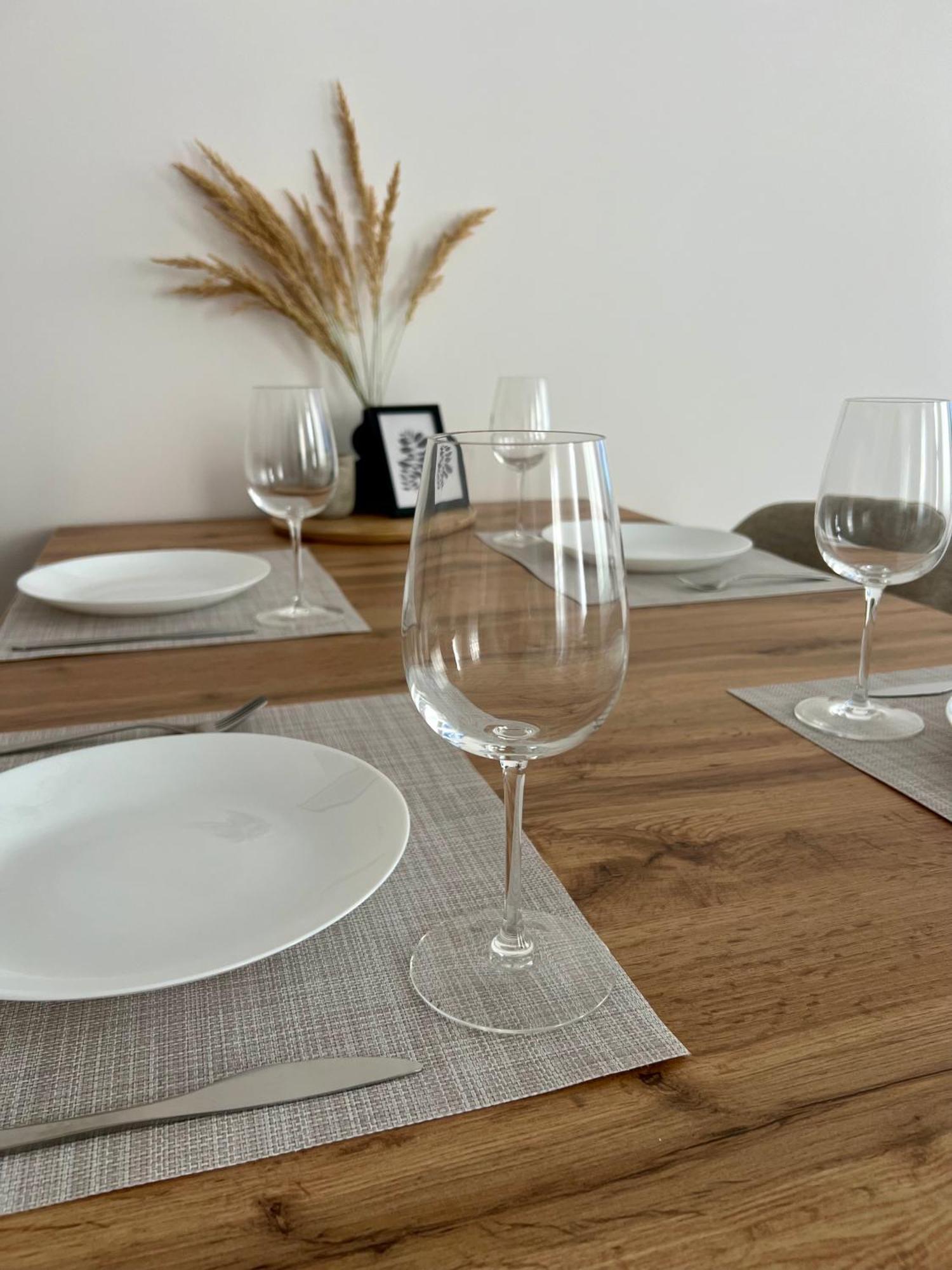 Skau Piano Family & Business Apartment Free Parking Pressburg Exterior foto