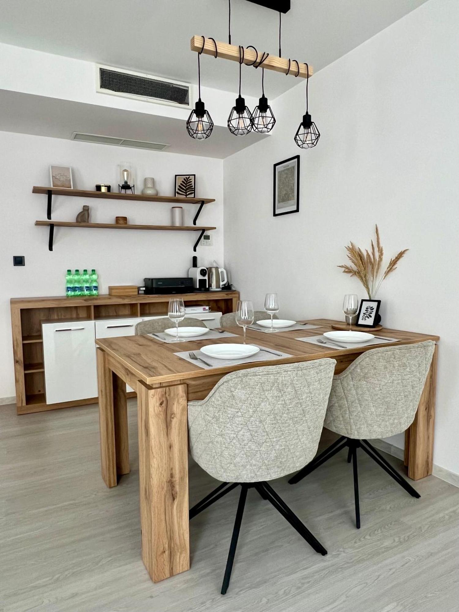 Skau Piano Family & Business Apartment Free Parking Pressburg Exterior foto